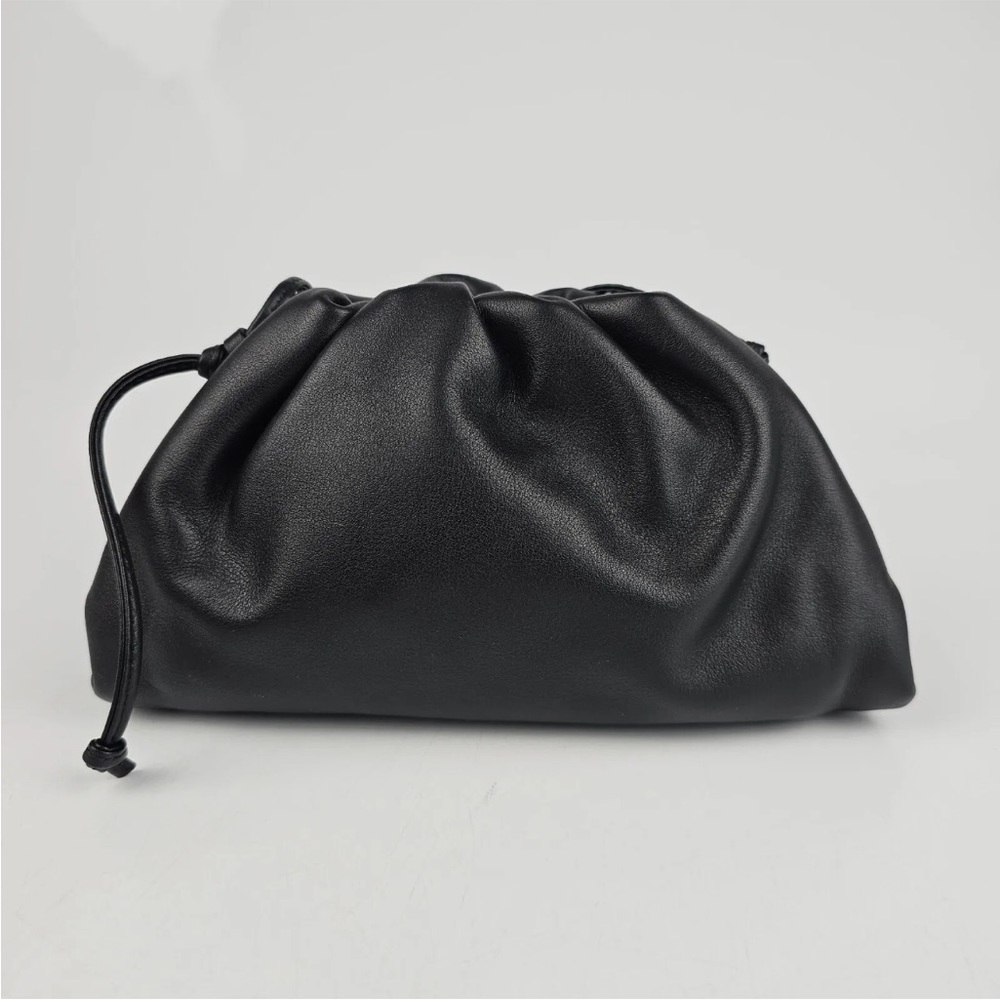 Bottega Veneta calfskin mini pouch bag with strap - Picture 2 of 12